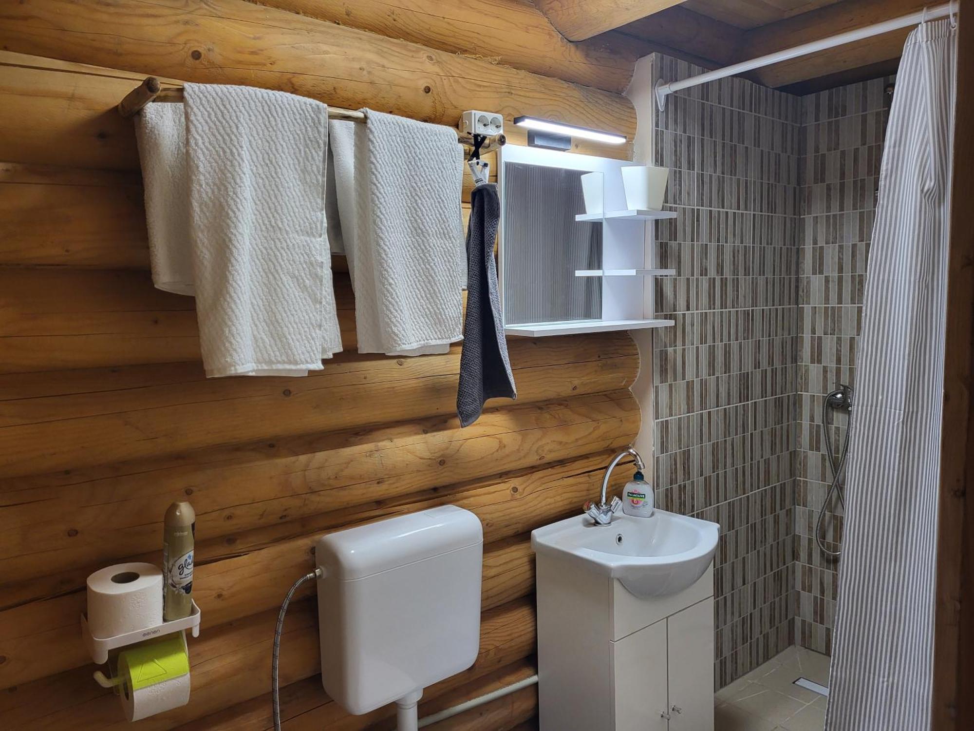 Woodhouse Apartamento Eger Exterior foto